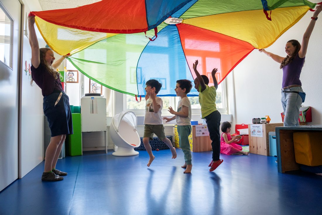 Die Stiftung visoparents bietet pädagogische, sonderpädagogische, therapeutische und integrative Dienstleistungen für Kinder im Vorschul- und Schulbereich