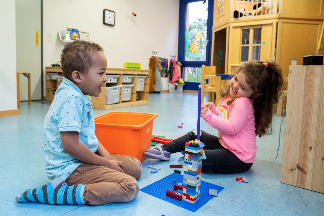 Die Stiftung visoparents bietet pädagogische, sonderpädagogische, therapeutische und integrative Dienstleistungen für Kinder im Vorschul- und Schulbereich
