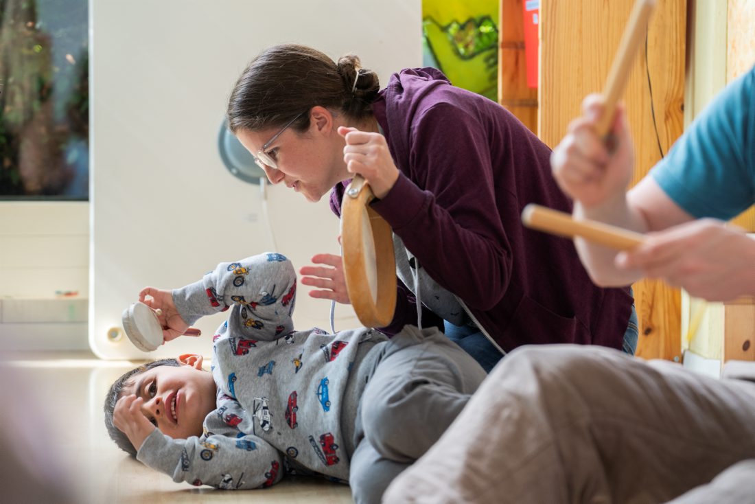 Die Stiftung visoparents bietet pädagogische, sonderpädagogische, therapeutische und integrative Dienstleistungen für Kinder im Vorschul- und Schulbereich